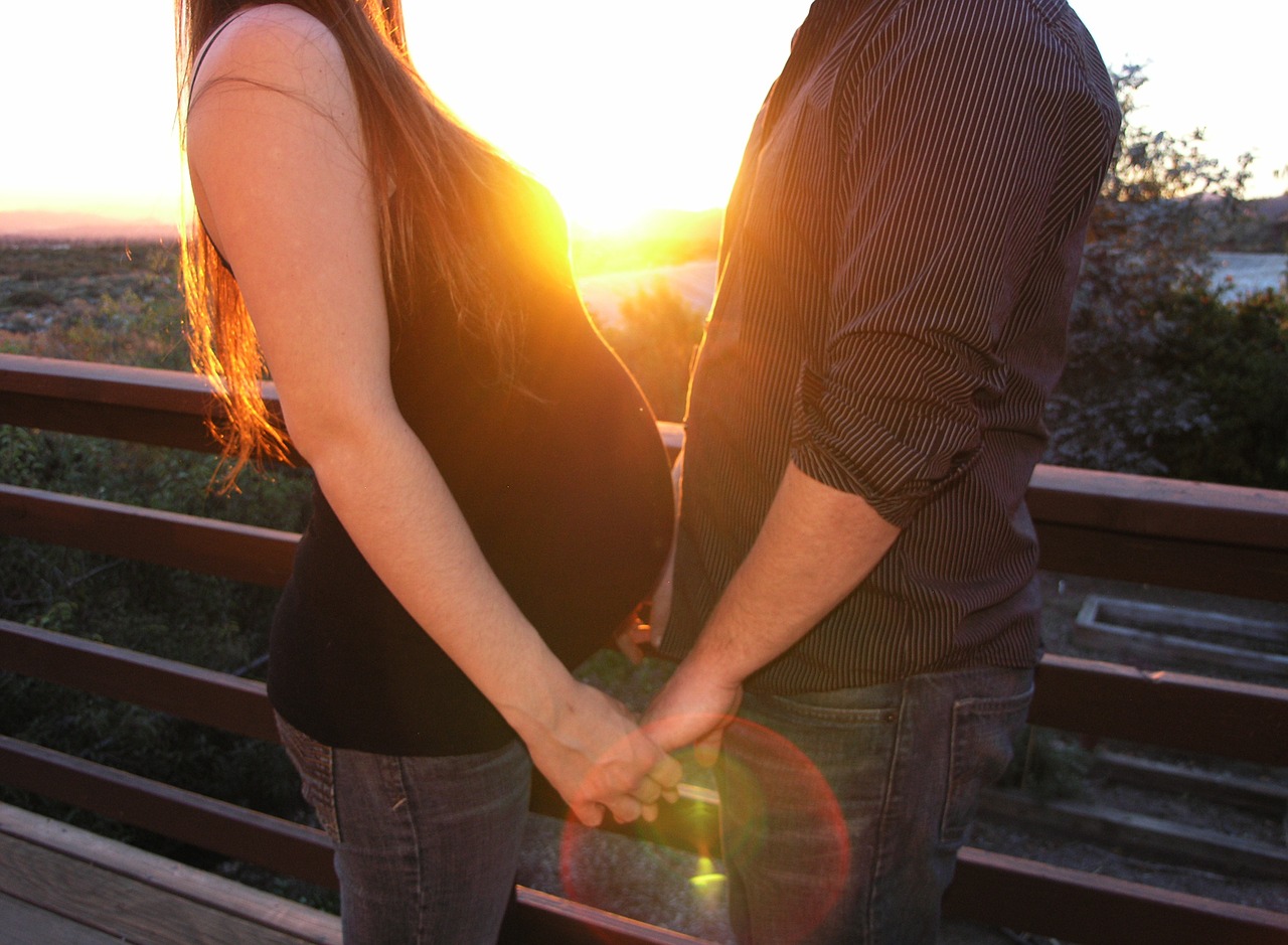 Couple Pregnant Mom Pregnant Couple Family